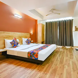 Fabhotel La Serene Nfc New Delhi